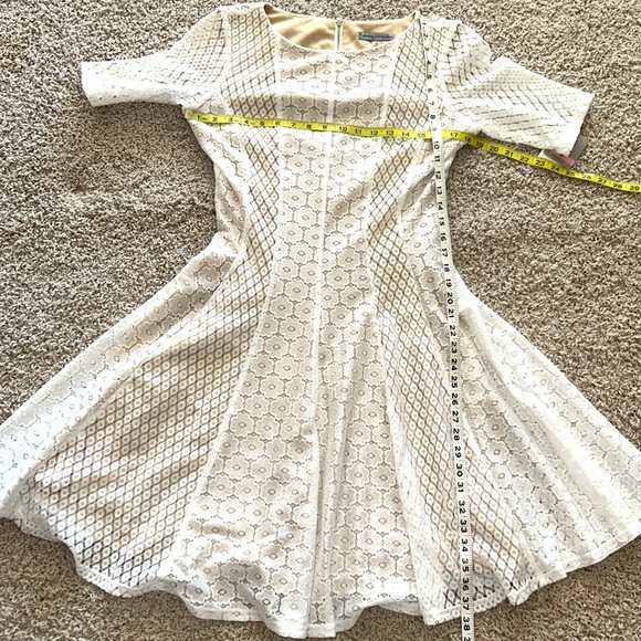 NWT⭐️DANNY and NICOLE Ivory Cream LACE DRESS Size 10 - Picture 14 of 16